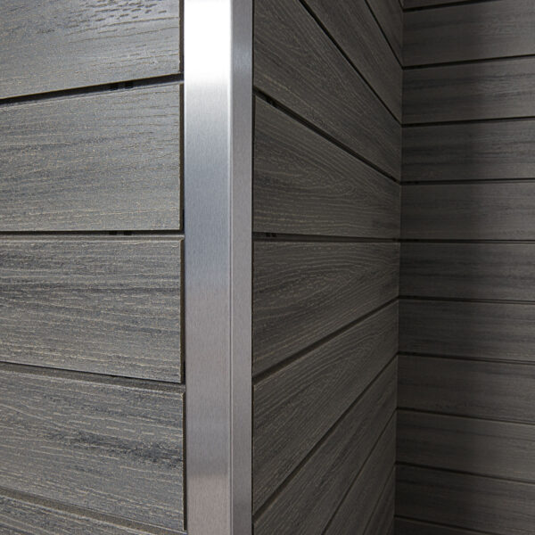 wpc_fassadenprofil_gestaltende_graphitgrau_fassadenecke_q_4010047-COM_naturinform